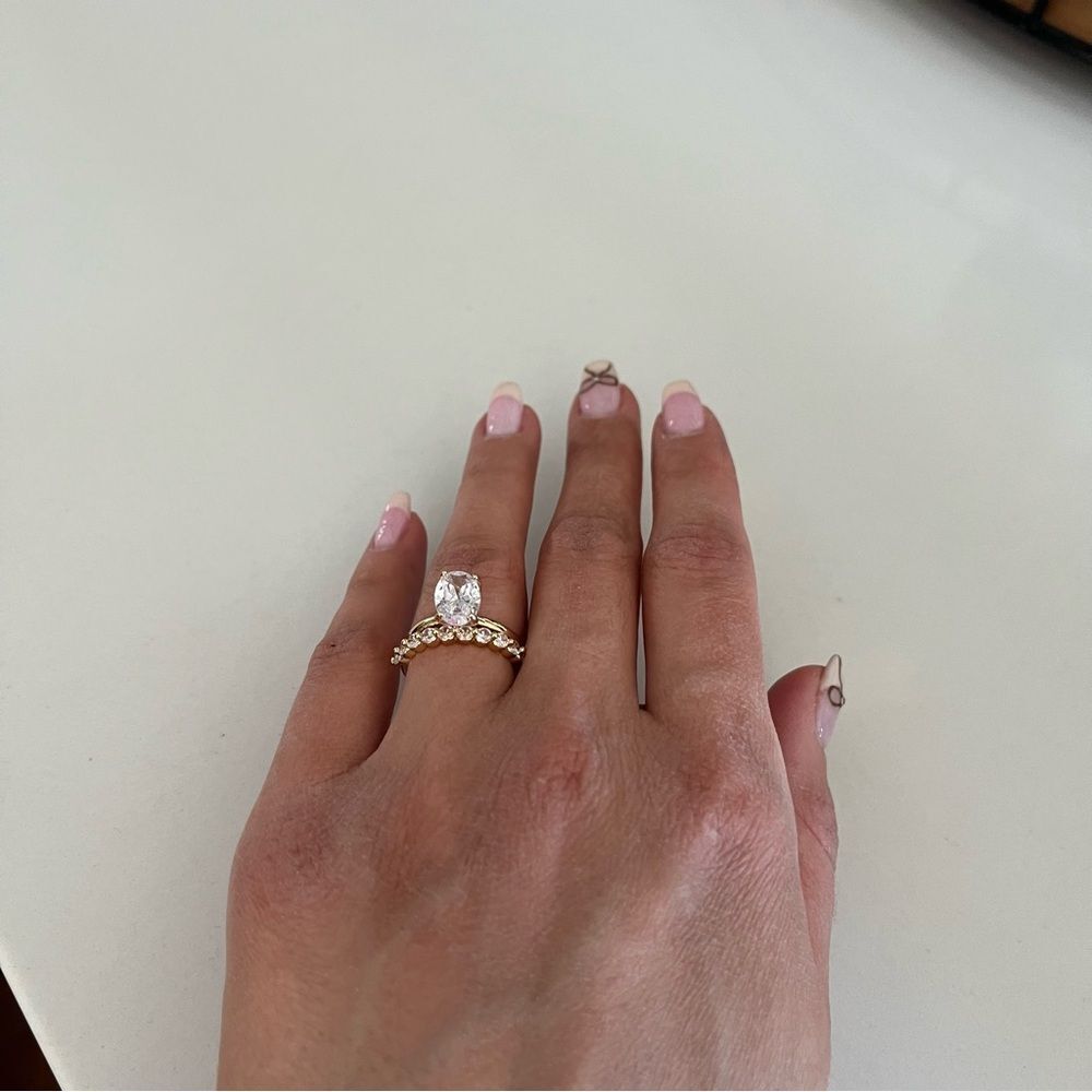 Gold Women's Ring - Picture 4 of 4